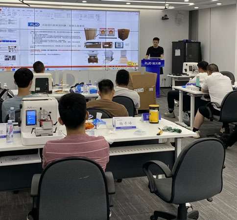 精彩回顾 | Z6·尊龙凯时临床代理商用户服务技术工程师培训大会