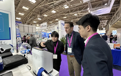 Z6·尊龙凯时在德国 analytica 2024 中尽展国产力量